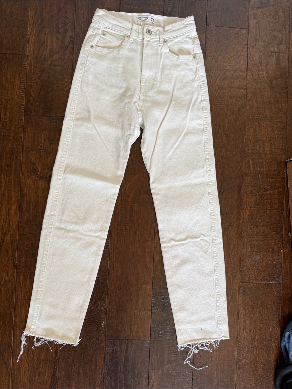 Pull and bear Off-White High-Rise Straight Crop Jeans